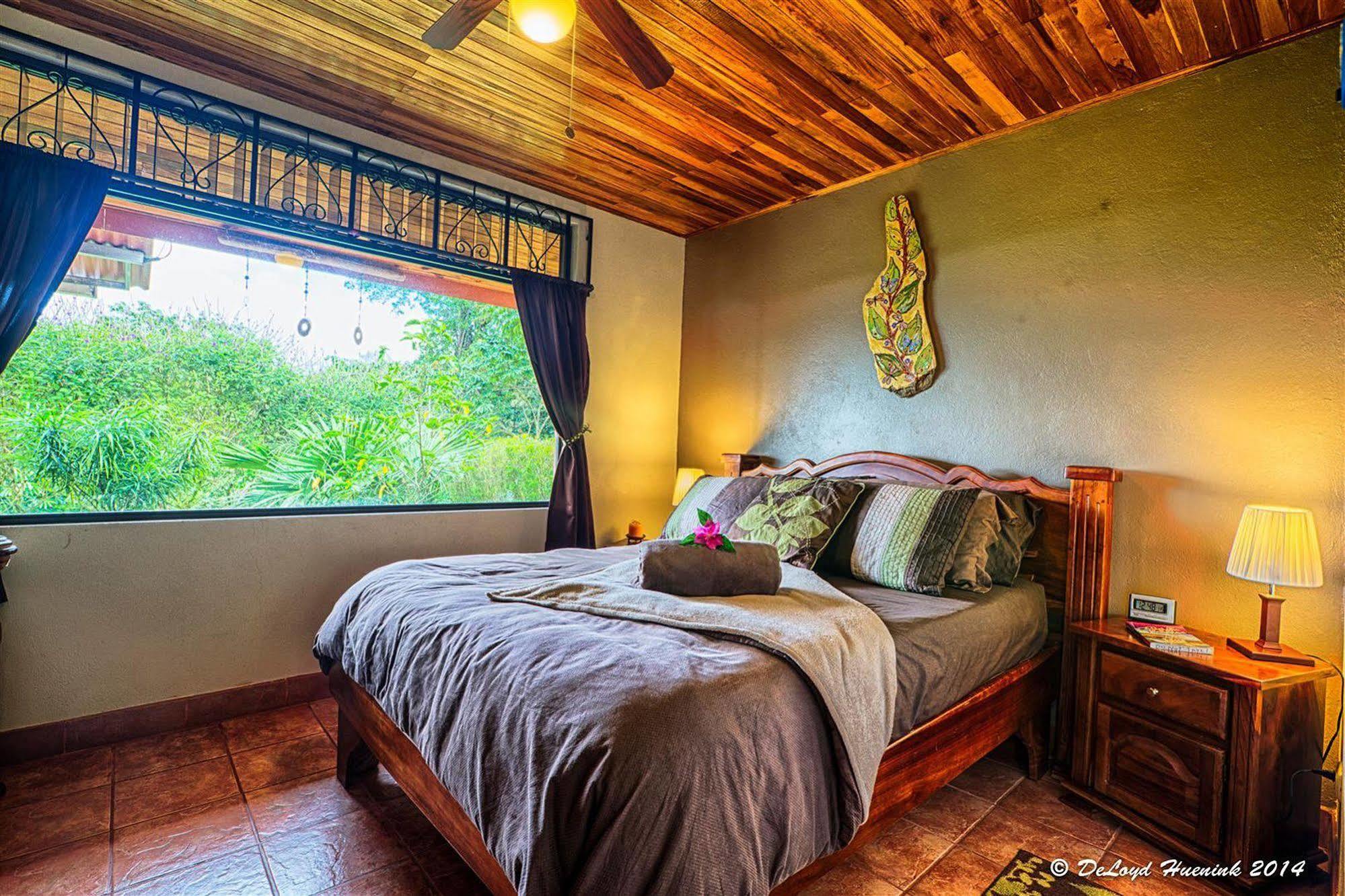 El Castillo Encantada Guest House מראה חיצוני תמונה
