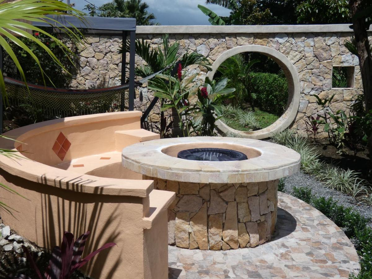 El Castillo Encantada Guest House מראה חיצוני תמונה
